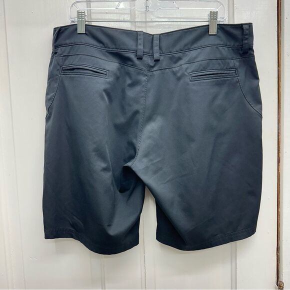 Under Armour semi-fitted heat gear athletic golf shorts women's 16 - Picture 2 of 3